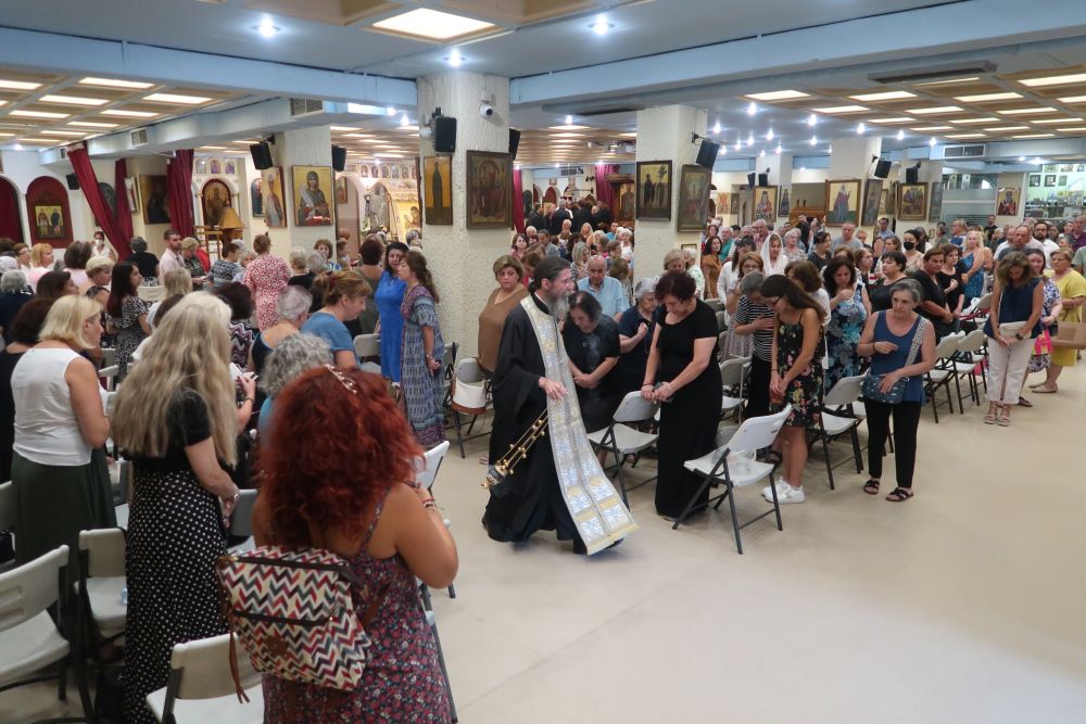 Τελευταίος Παρακλητικός Κανόνας προς τιμήν της Υπεραγίας Θεοτόκου 2024 - τα εγκώμια της Παναγίας